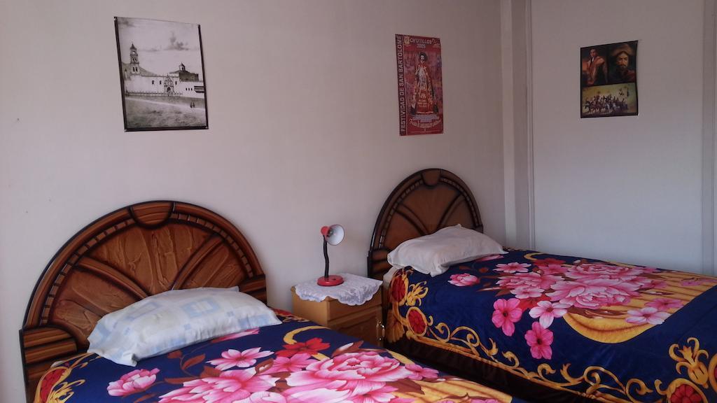 Hostal Villa Imperial Yunguyo Cameră foto